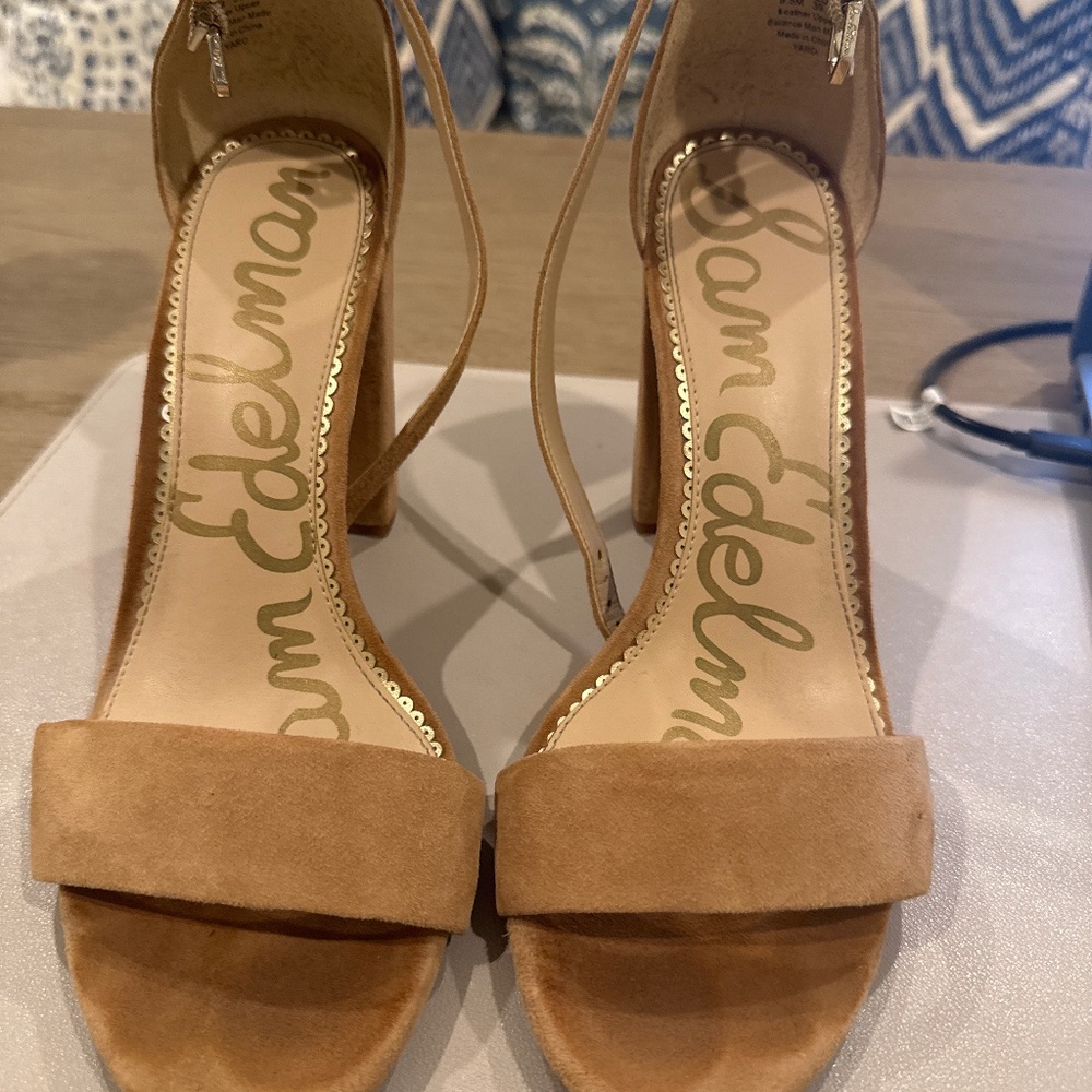 Same Edelman Yaro Block Heel- suede